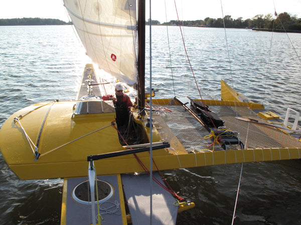 Proa Madness Under Sail: 15 knots and I feel fine