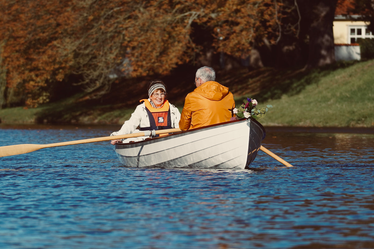 The Chester Yawl SERENE under oars on a lovely autumn day.