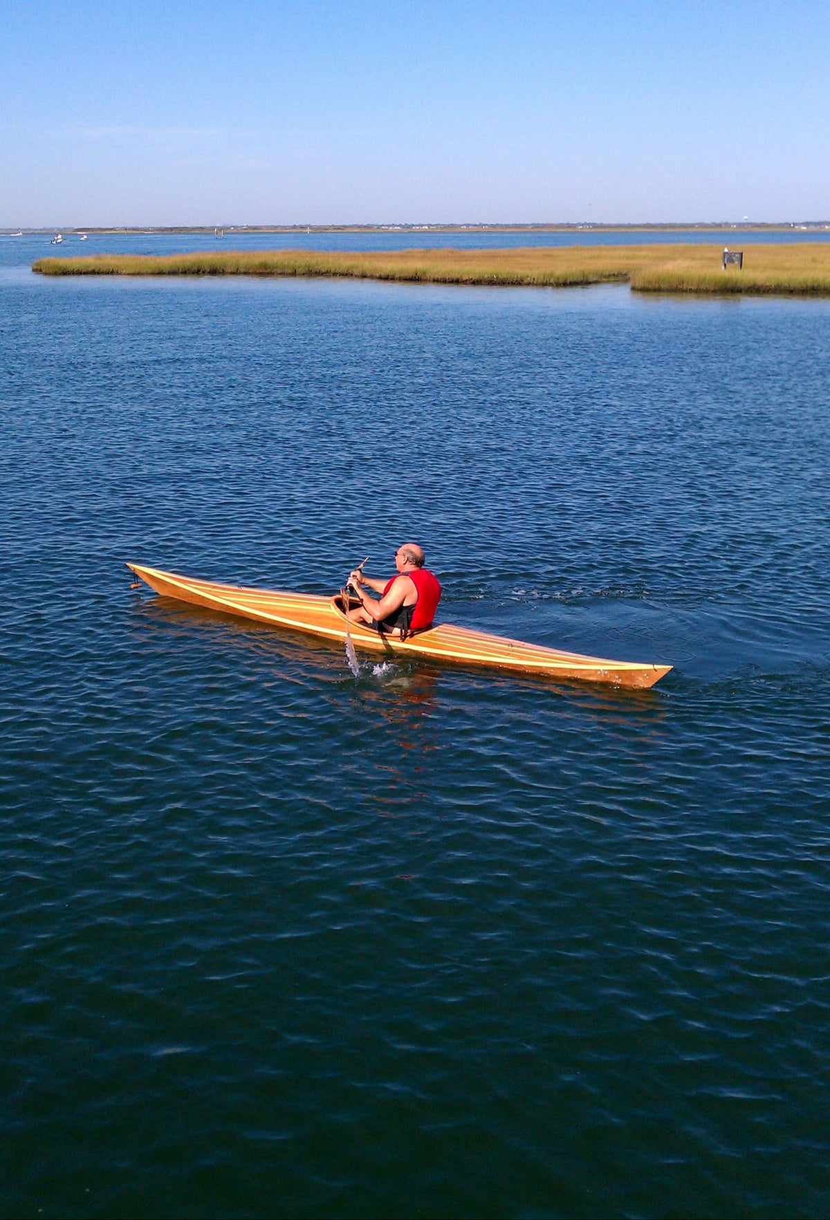 After building his lovely Shearwater 17 Hybrid, Romeo A. gets to enjoy a lovely day on the water.