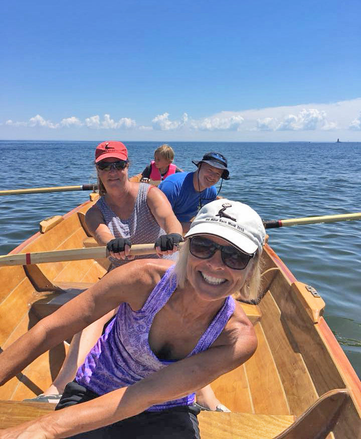 Wishigan rowing crew's Team Dory. Photo credit to JoAnne T.