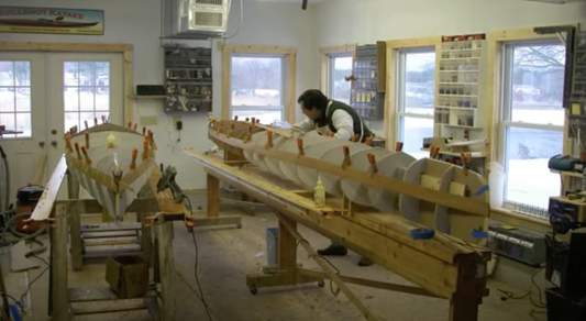 Strip Planking 07: Stripping a Wooden Kayak [video]