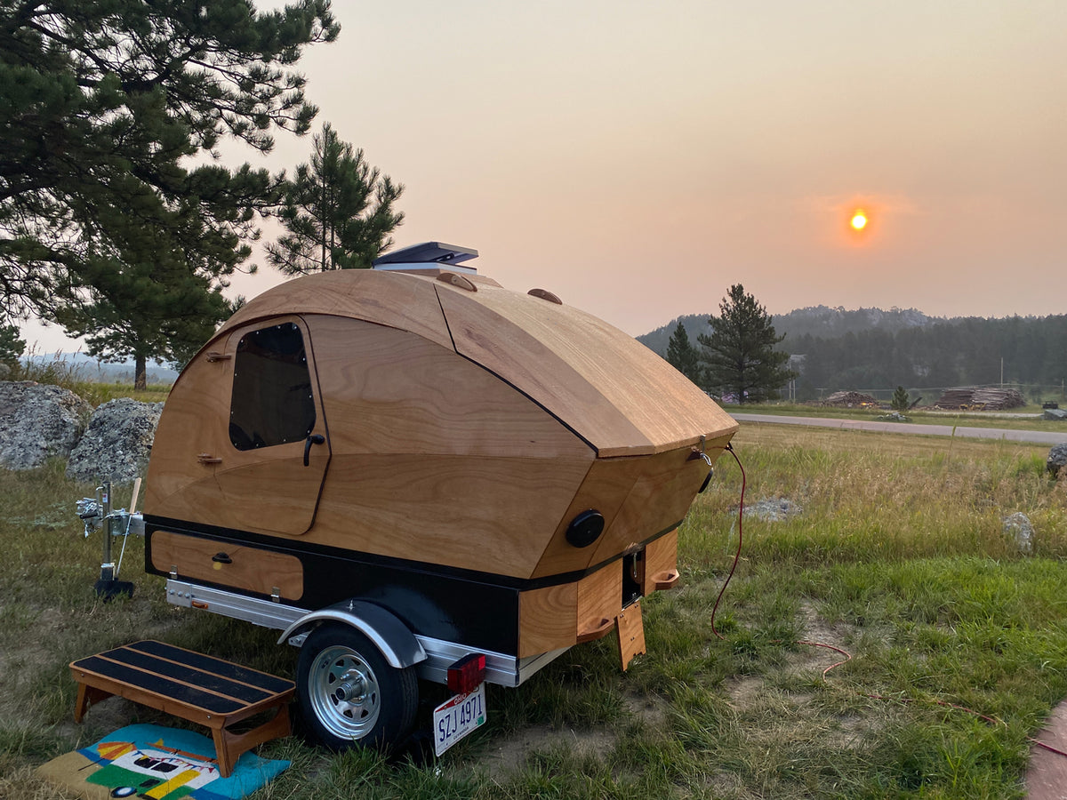 Johnny Cudo crossed the United States in ten days in his CLC Teardrop Camper.