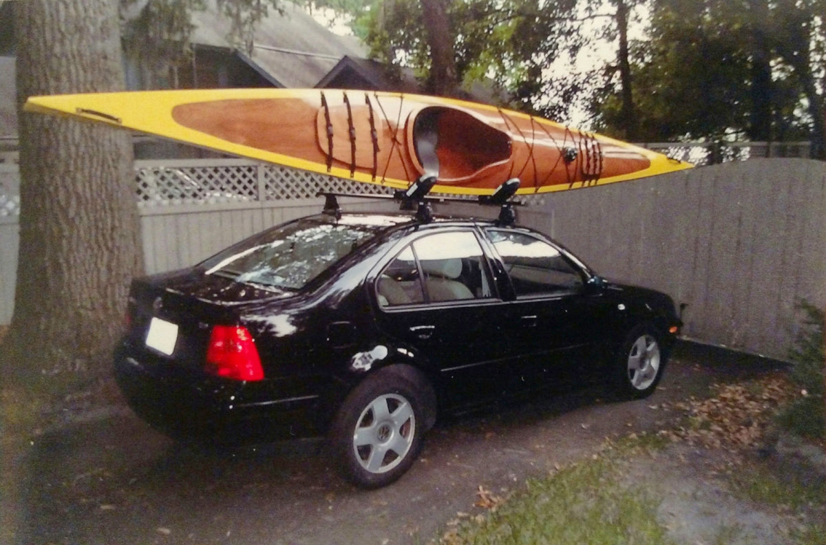 Richard B's  Chesapeake 17LT wooden kayak on the roof of a car