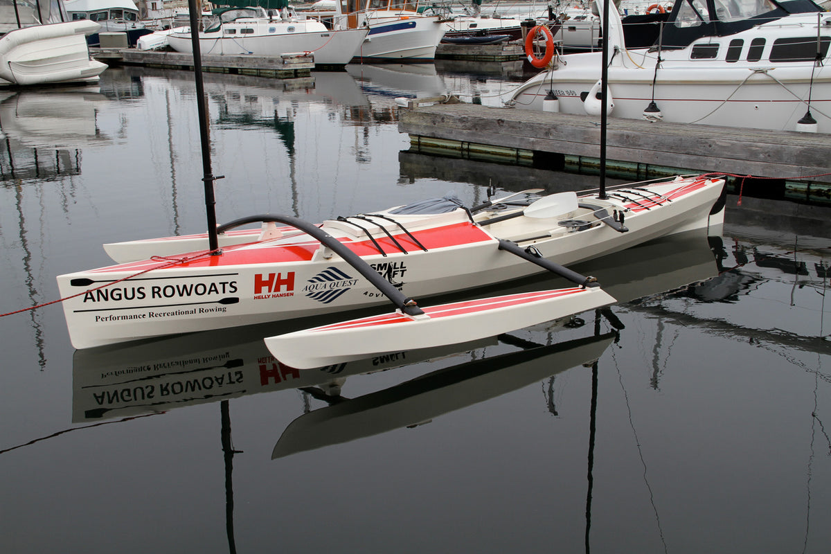 Angus RowCruiser with outriggers