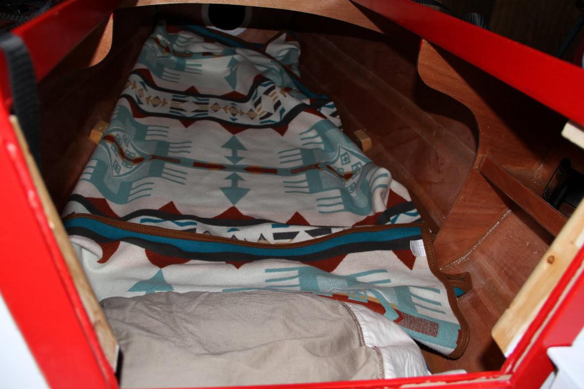 Angus RowCruiser cabin sleeping arrangements