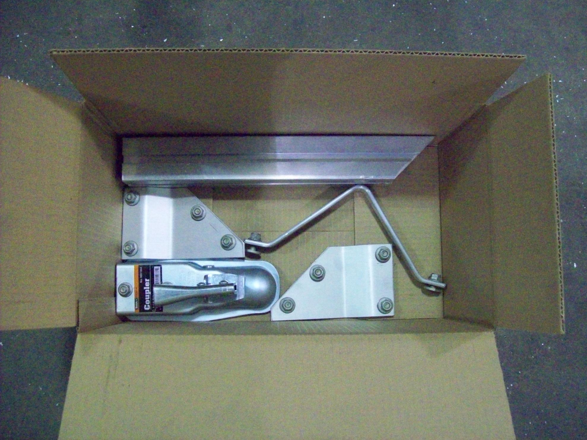 SUT-300U Hitch Option box contents