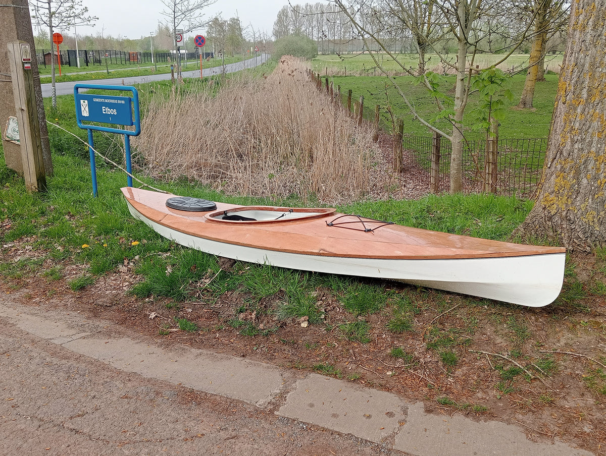 Wood Duck 12 kayak with an Okoume plywood deck, built by Phillip V. in Belgium 